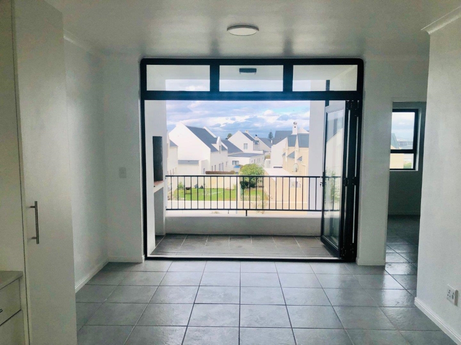To Let 2 Bedroom Property for Rent in Westcliff Western Cape